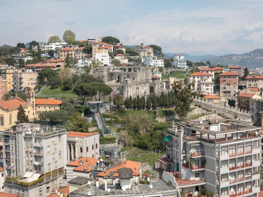 Guesthouse Il Grattacielo Sul Golfo La Spezia Exterior foto